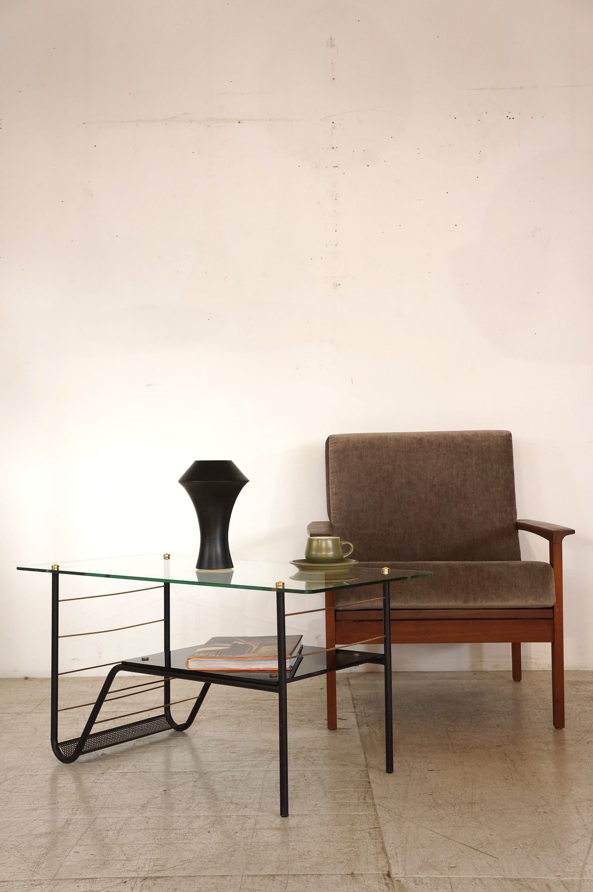 Coffee Table with Magazine Rack / Pierre Guariche