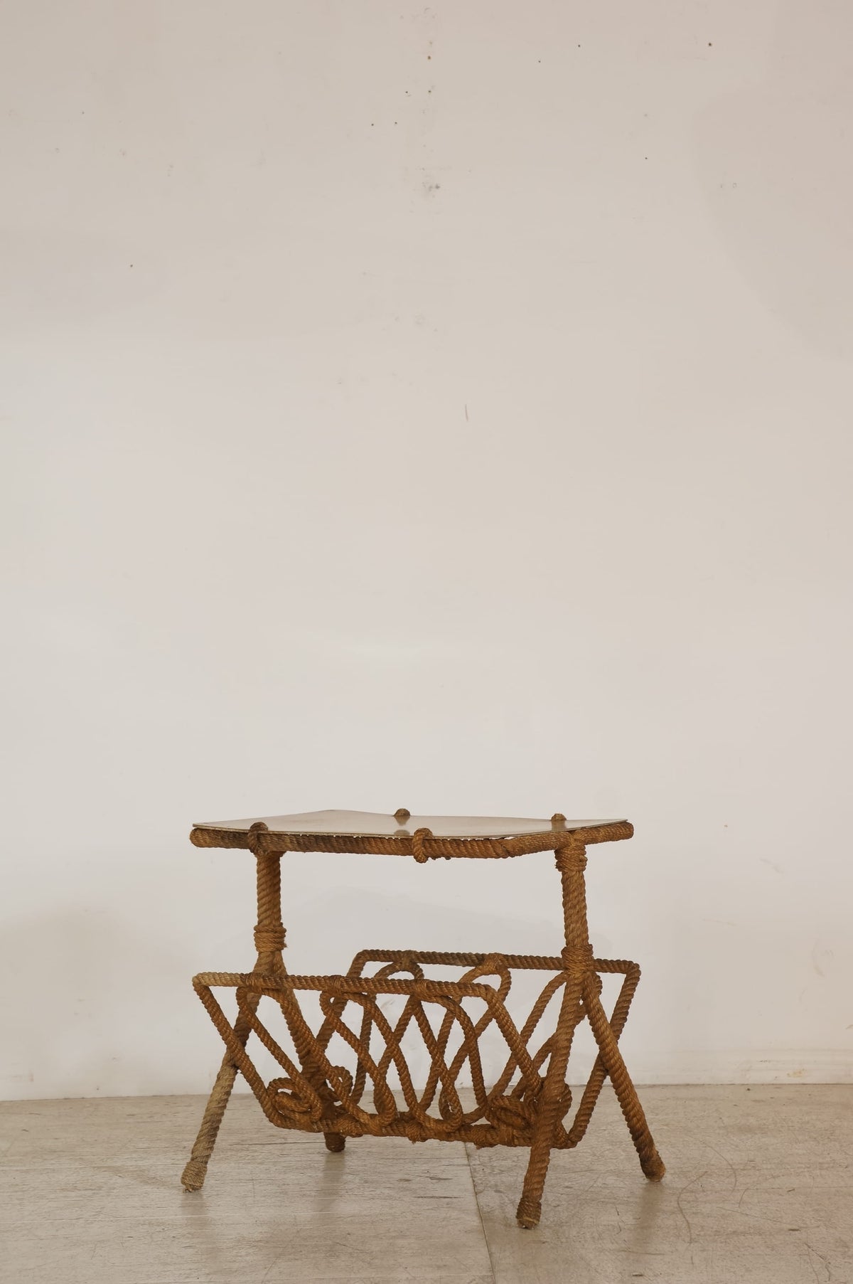Rope Coffee Table with Magazine Rack / Audoux-Minet