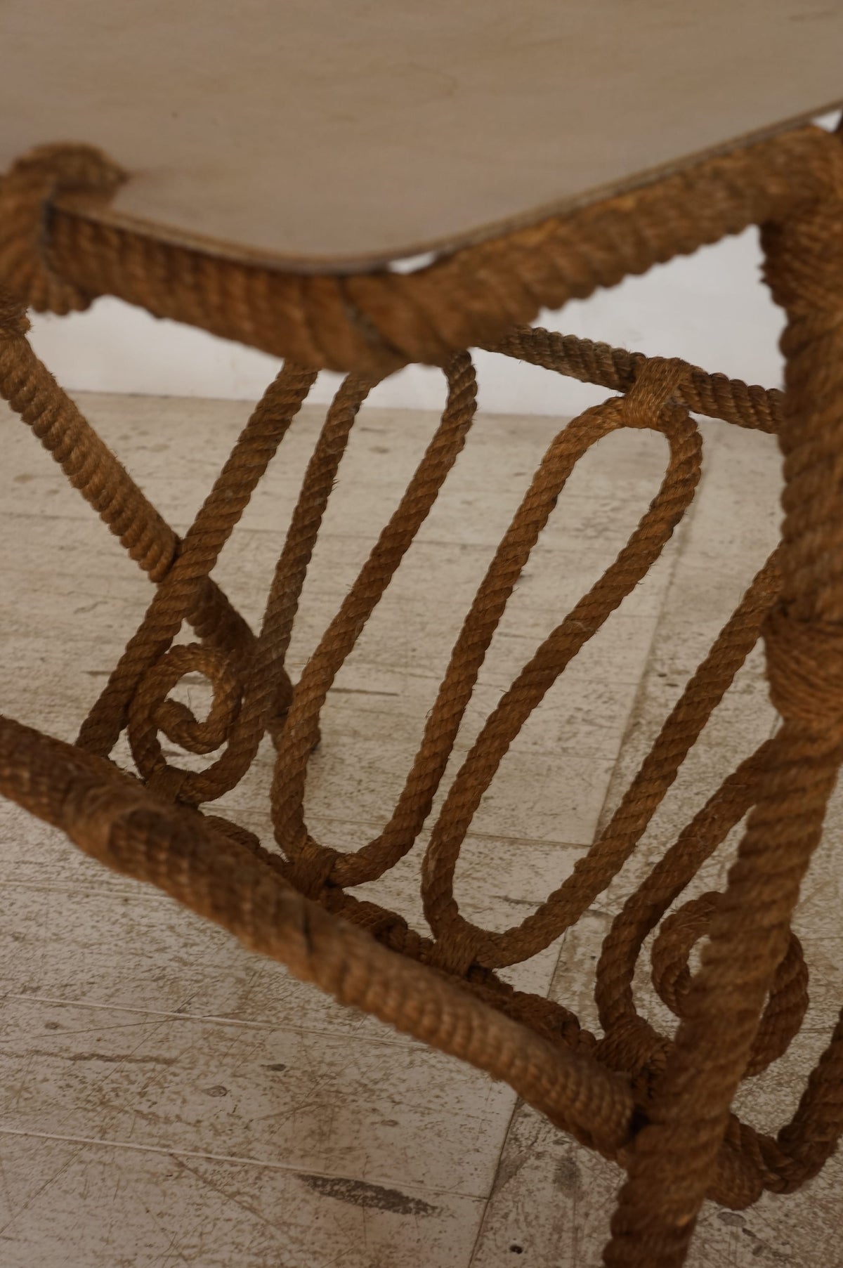 Rope Coffee Table with Magazine Rack / Audoux-Minet
