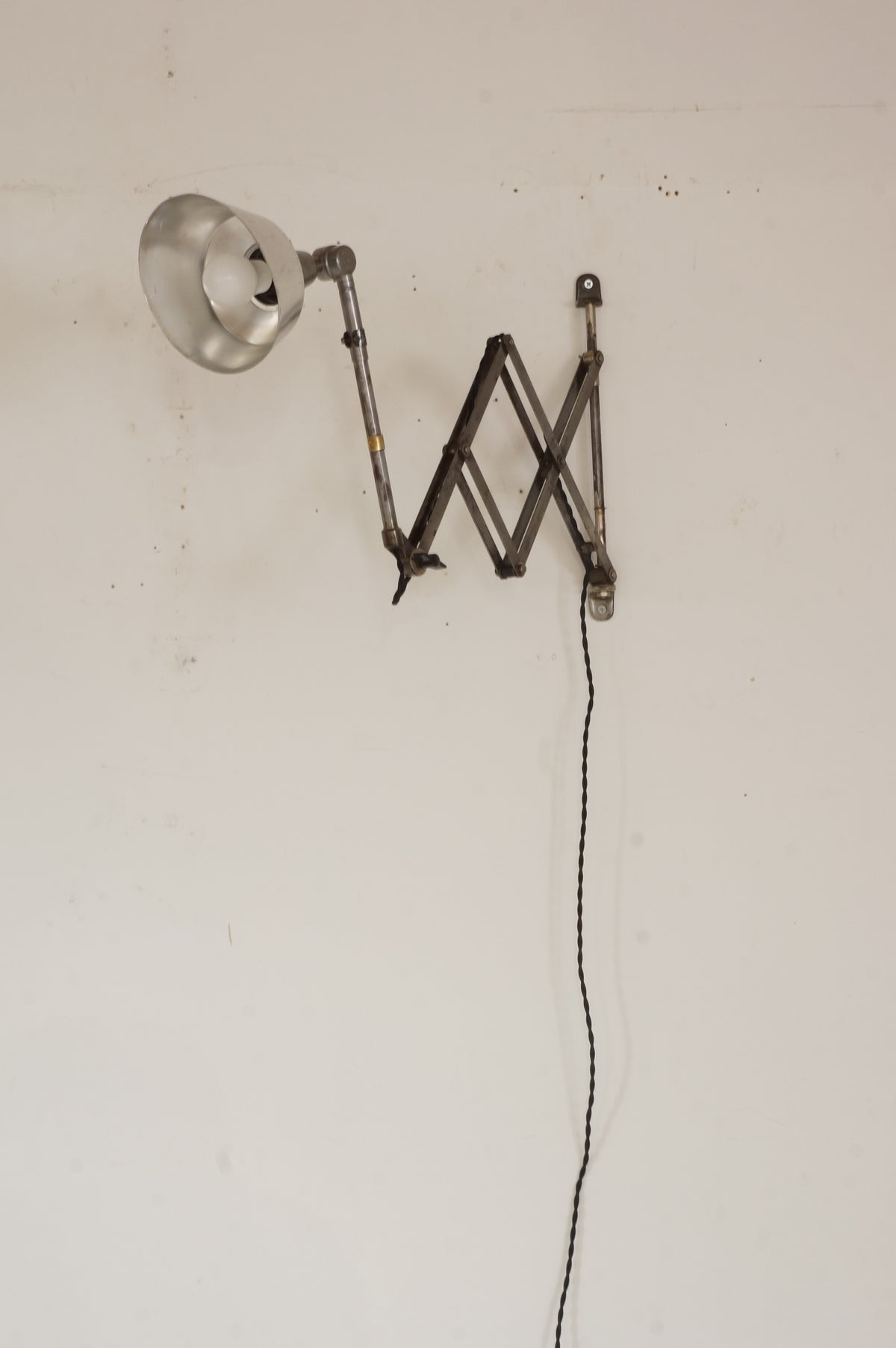 Vintage Scissor Wall Lamp / Midgard