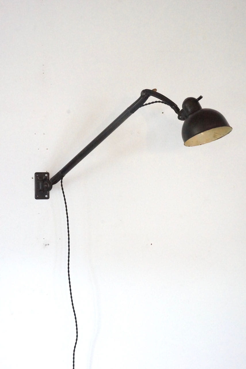 WALL LAMP