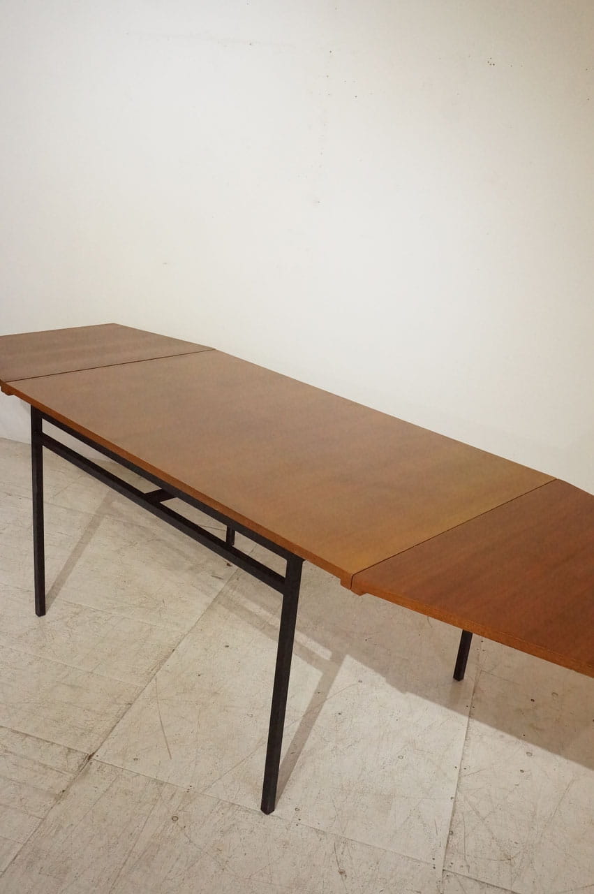 Table / Minvielle