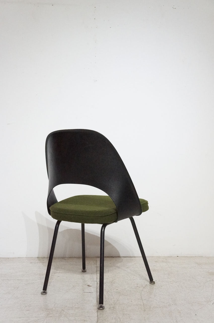 Exective Side Chair / Knoll