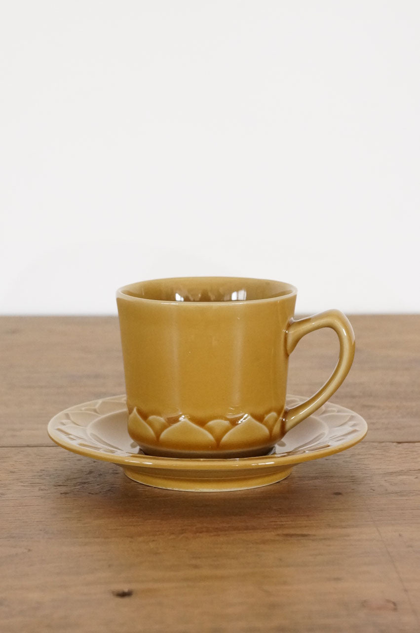 Cup & saucer