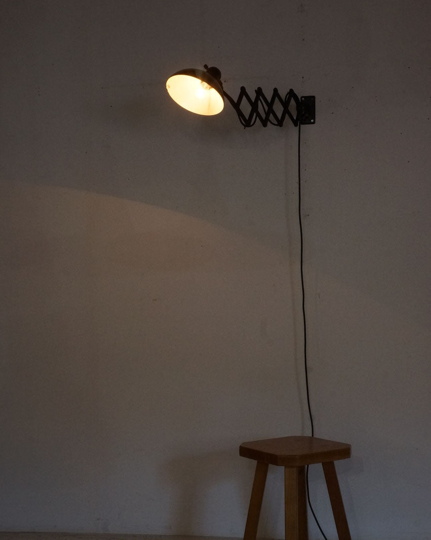 Scissor Lamp / Kaiser Idell model 6718