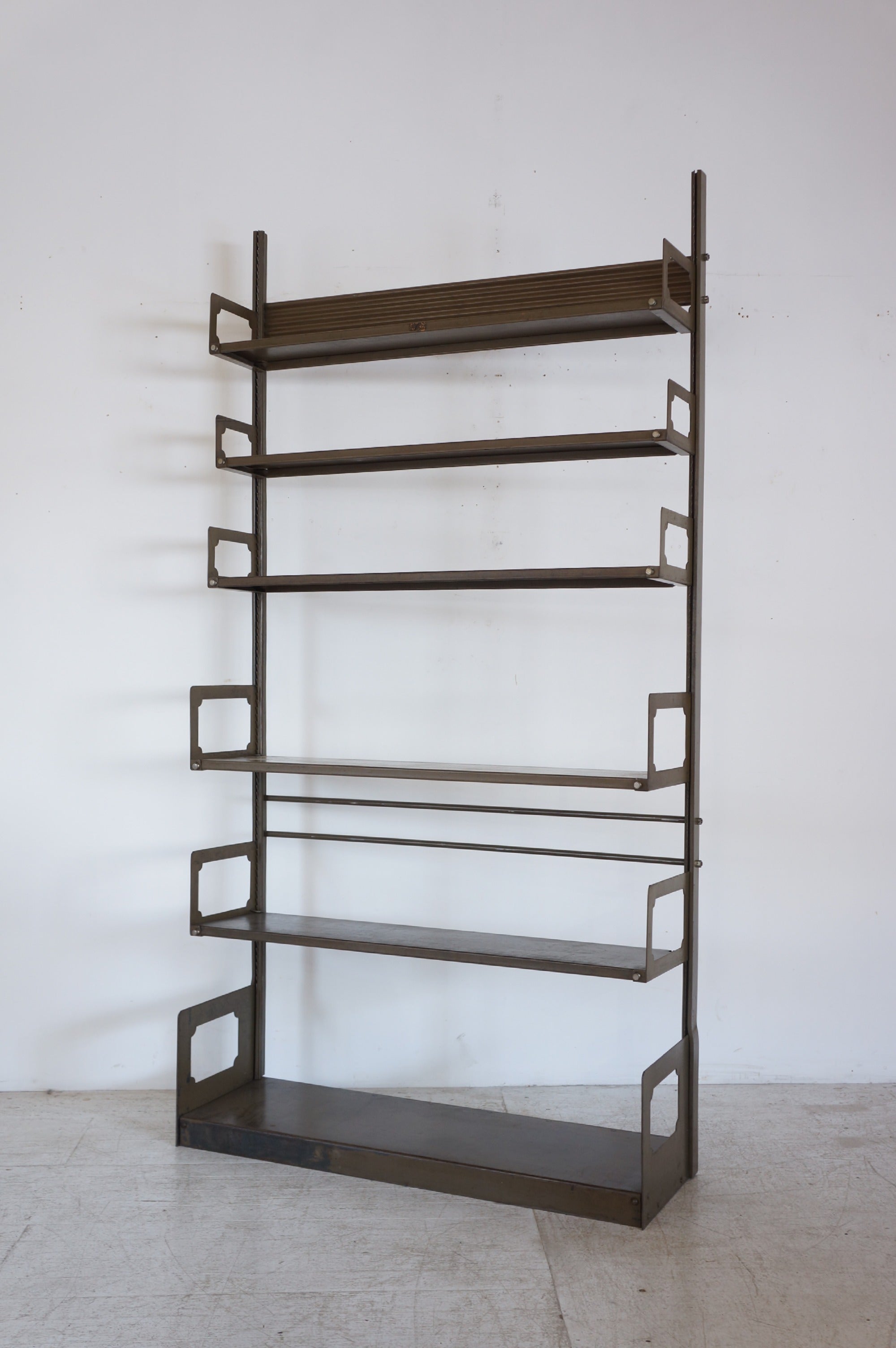 Metal Shelf /  STRAFOR