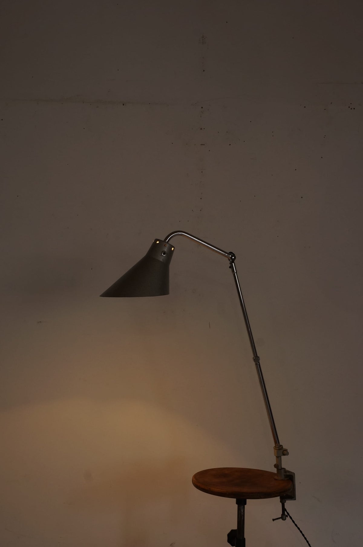 Clamp Lamp / "KI-E-KLAIR"