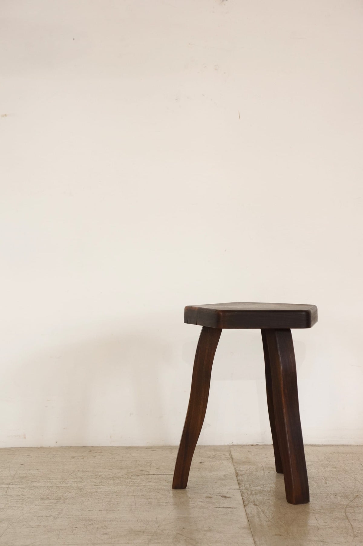 Tripod Stool /  Aranjou