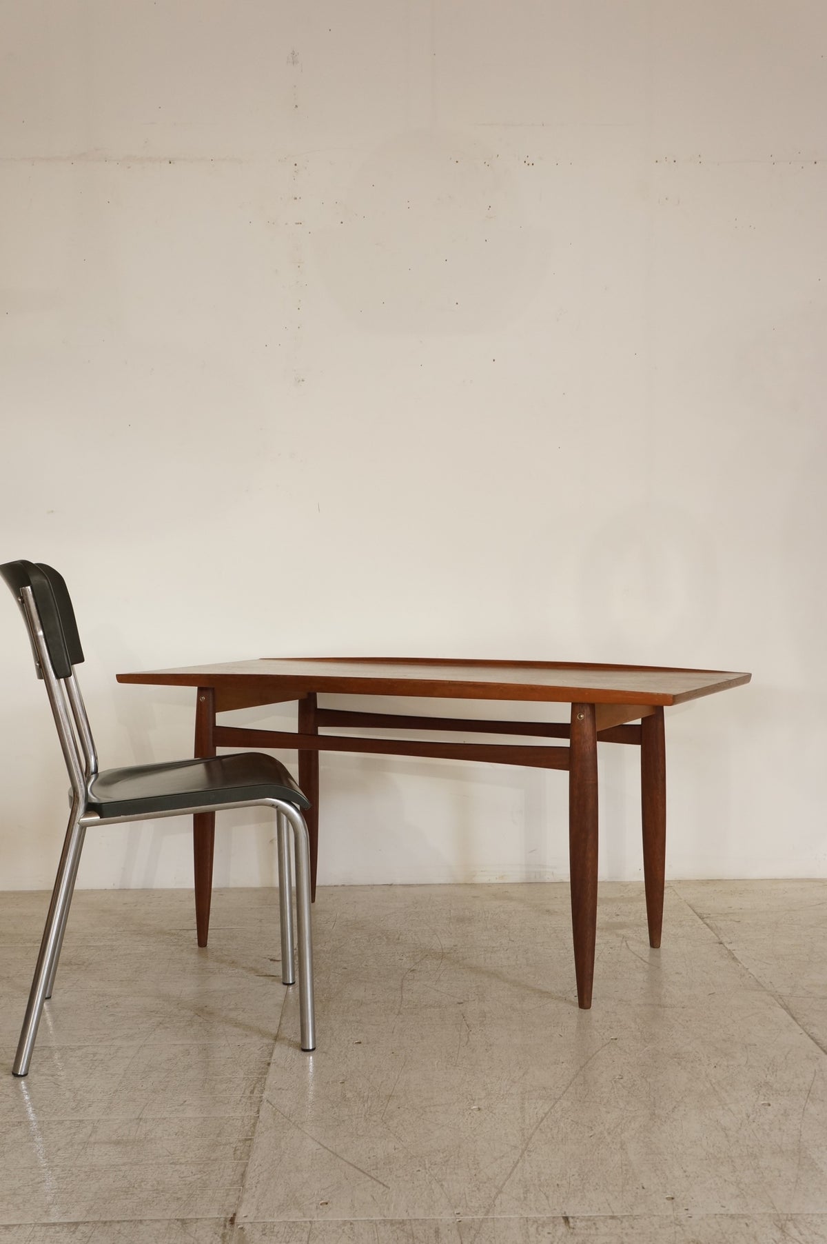 Vintage Coffee Table　/ OPAL KLEINMÖBEL