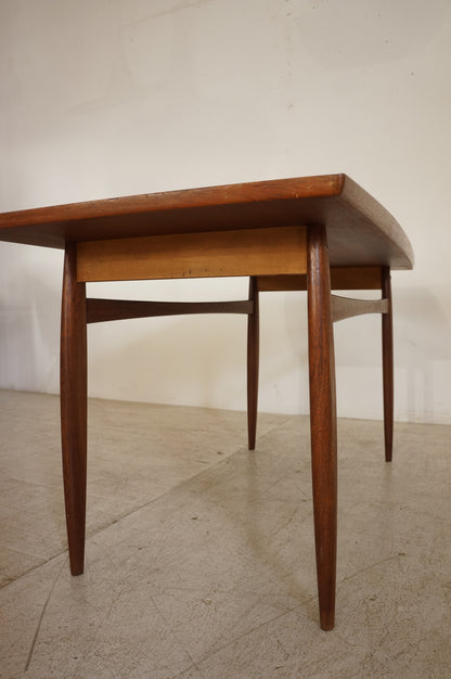 Vintage Coffee Table　/ OPAL KLEINMÖBEL