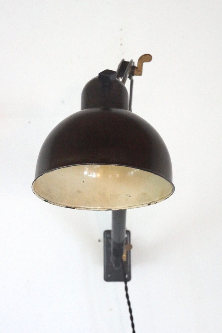 WALL LAMP