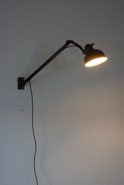 WALL LAMP