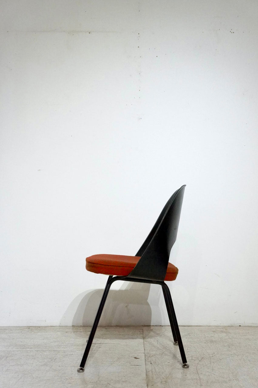 Exective Side Chair / Knoll