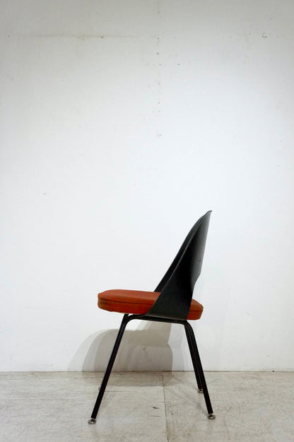 Exective Side Chair / Knoll