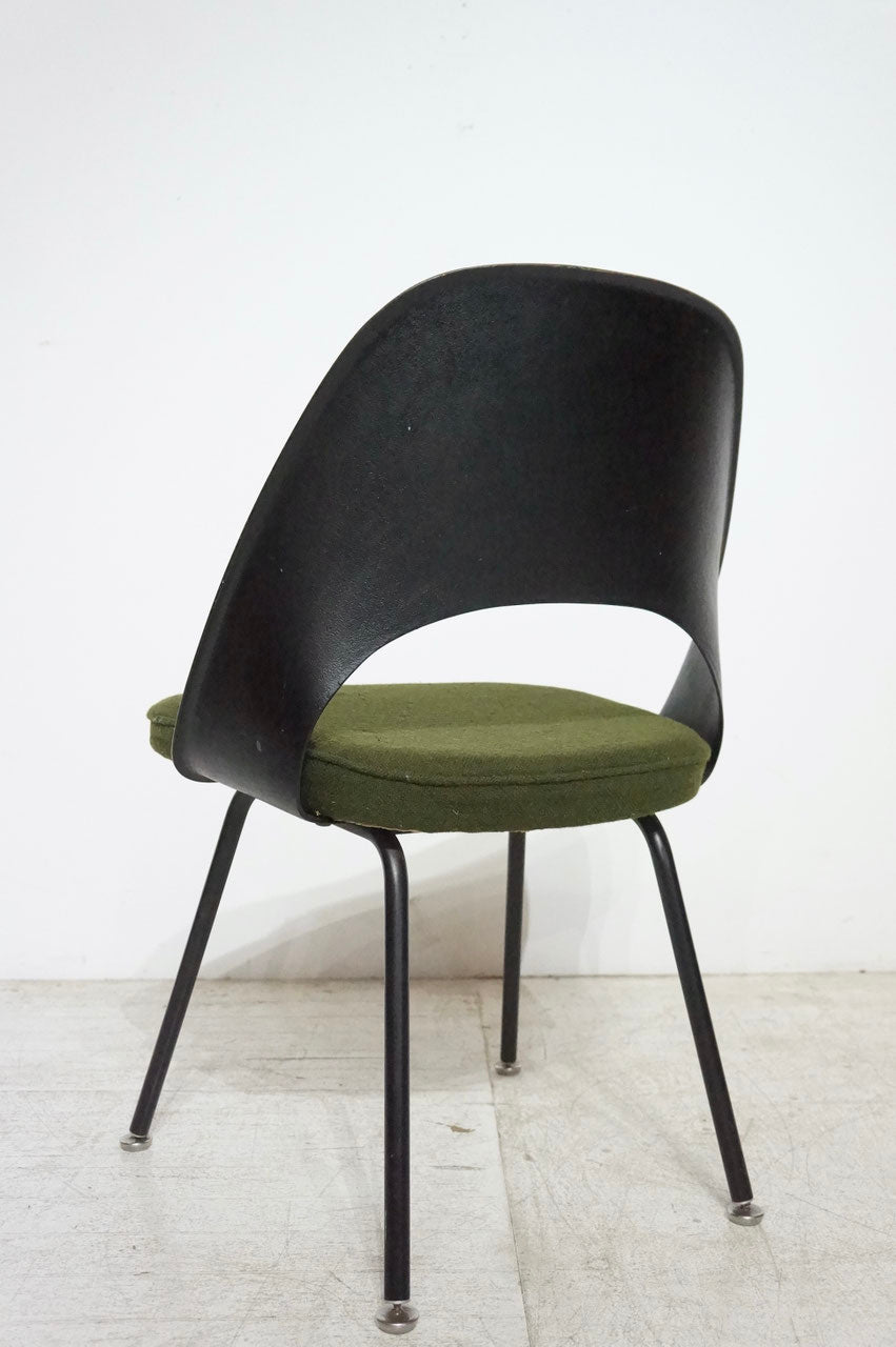 Exective Side Chair / Knoll