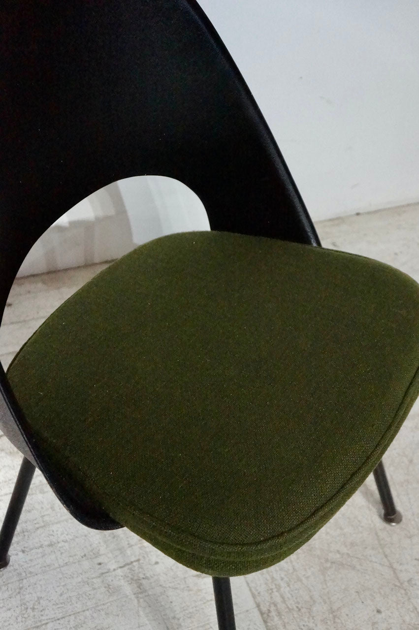 Exective Side Chair / Knoll