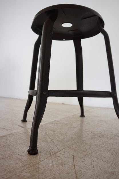Stool / NICOLLE