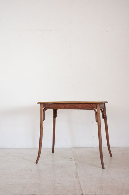 Bentwood Table