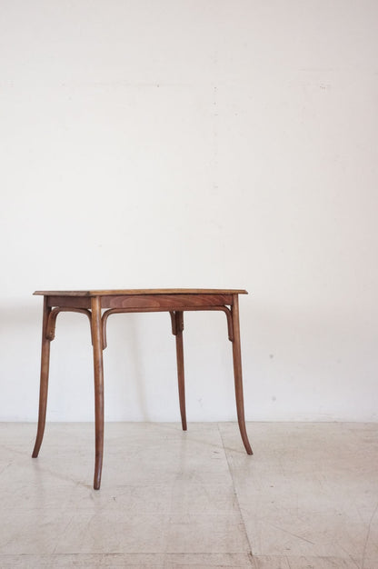 Bentwood Table